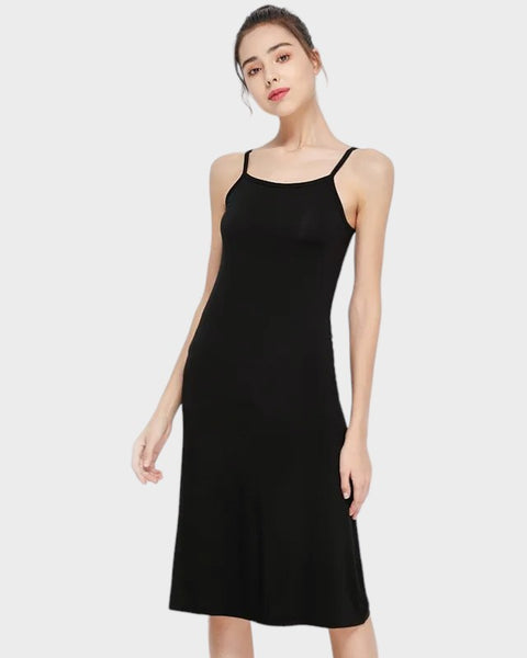 Fond de robe noir mi-long