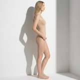 Body sculptant sous robe