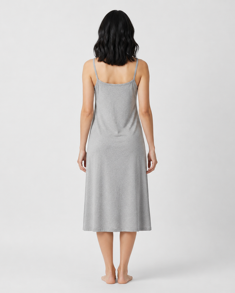 Fond de robe mi-longue gris