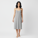 Fond de robe mi-longue gris face