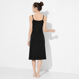 Fond de robe noir mi-long