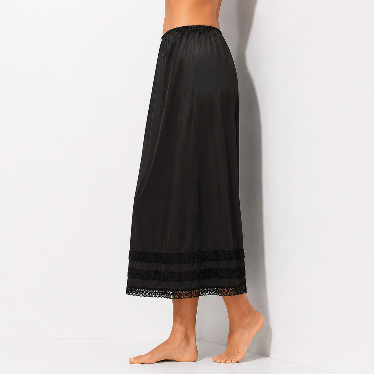Jupon sous robe noir profil